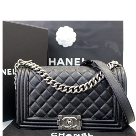 chanel boy bag bestellen|Chanel black boyfriend bag.